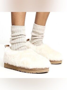 Ugg Classic Cozy Bootie Women Slipper Shoes Sz 8 Cream Platform Sheepskin Lounge